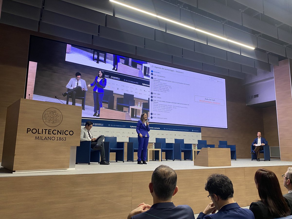 Osserv_Digital's tweet photo. .@giorgia_dragoni presenta l’agenda del pomeriggio, dedicata alle sessioni parallele #OCDP22 #cybersecurity https://t.co/Y1jhWvw95A
