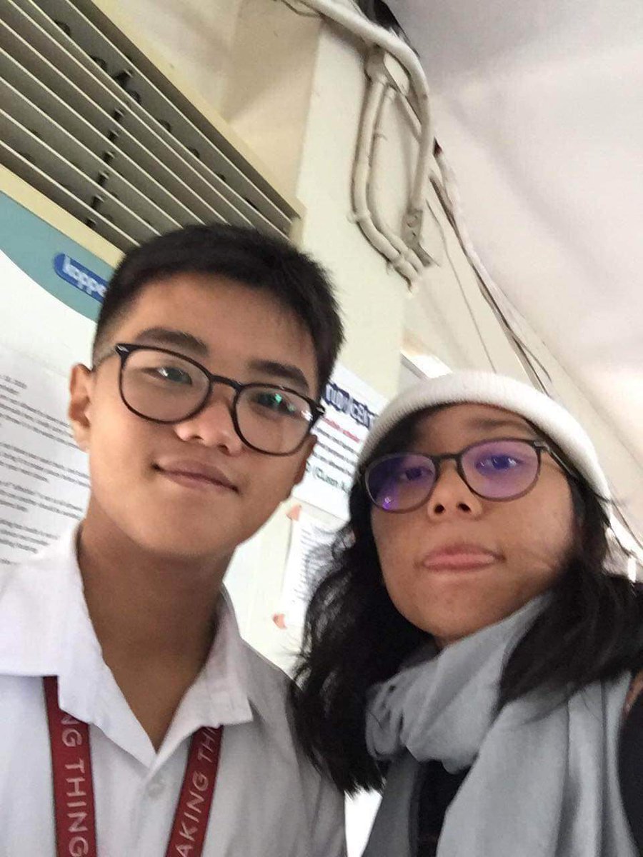 cr_asly's tweet photo. 3/6 Layover #2023isGradWaiting #GRADUA23
For every month until graduation, Iโll be changing my profile picture to a photo for each year I was in high school.
wow so cool https://t.co/nSOii1vPX4