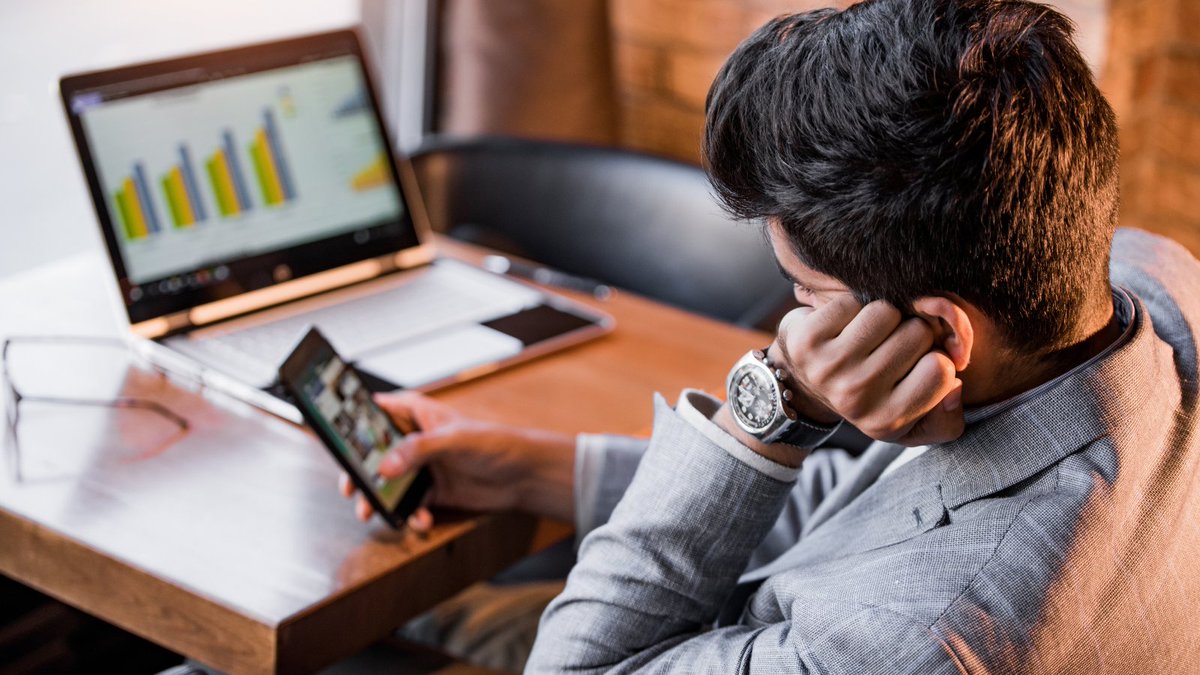 AureusVentures's tweet photo. We've all struggled with procrastination before, but as an entrepenuer procrastinating can be a dangerous pastime👀 

Read this helpful article on how to hack your procrastination behaviours 👇

🔗: https://t.co/WqllQIbgpG

#entrepreneur #procrastinating #startupbusiness https://t.co/GbwflxkPwN