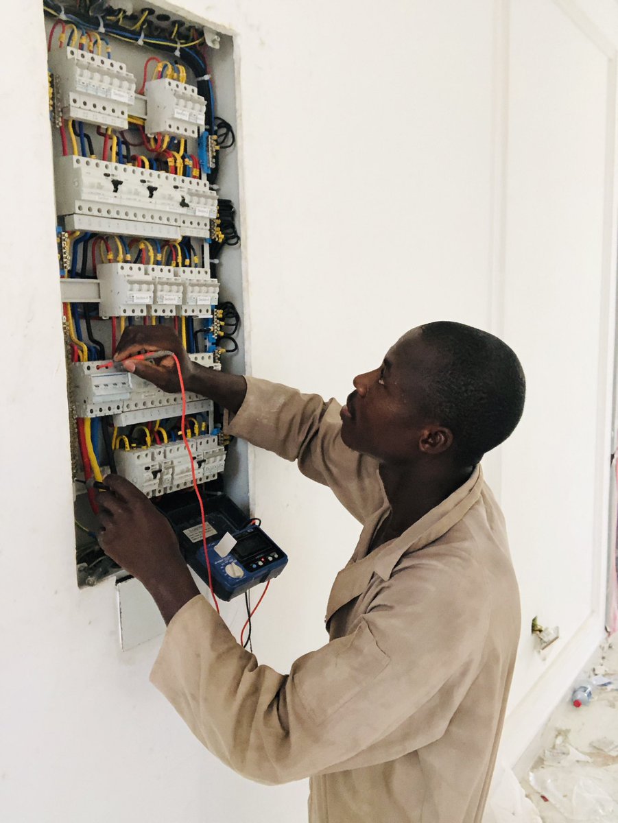 EngrJoshua182's tweet photo. Your house need a professional electrician. Call:07060726247 https://t.co/rEHx69LRFg