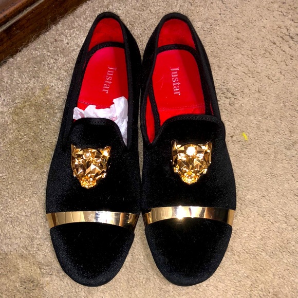 tam_legatt's tweet photo. So good I had to share! Check out all the items I'm loving on @Poshmarkapp #poshmark #fashion #style #shopmycloset #giannibini #justar #stevemadden: https://t.co/KYAqXioV0B https://t.co/fCdLDAxxxx