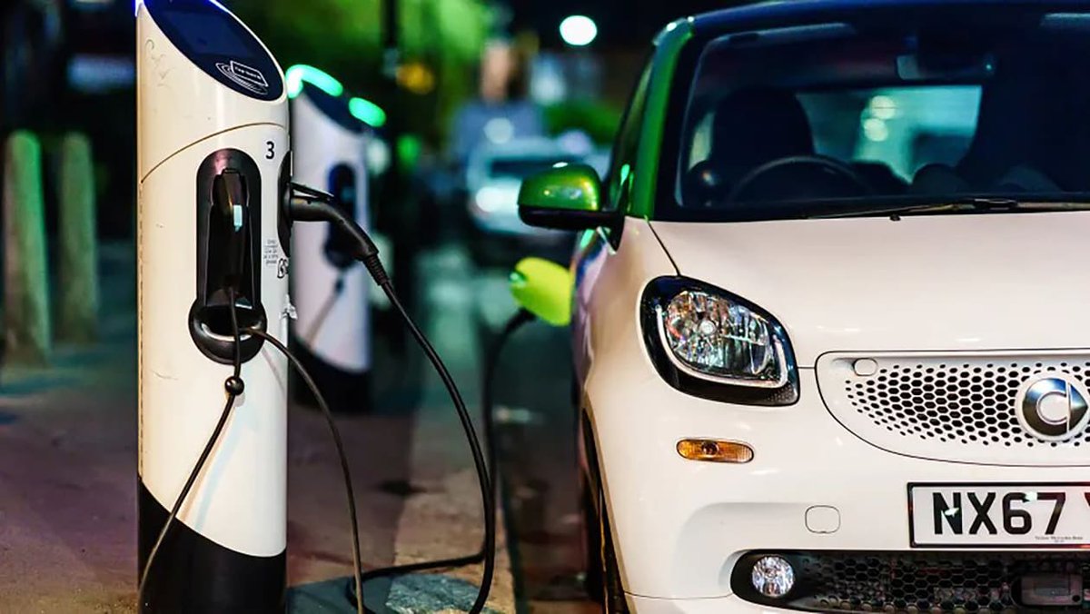 EmotivTech's tweet photo. Government expands electric car charger funding 
https://t.co/Q3DdsqX3wr 

“Expanding the LEVI pilot funding will help encourage drivers in winning areas to go electric, and must inspire operators and local authorities across the UK to increase chargepoint rollout." https://t.co/DIpDsJyzxi
