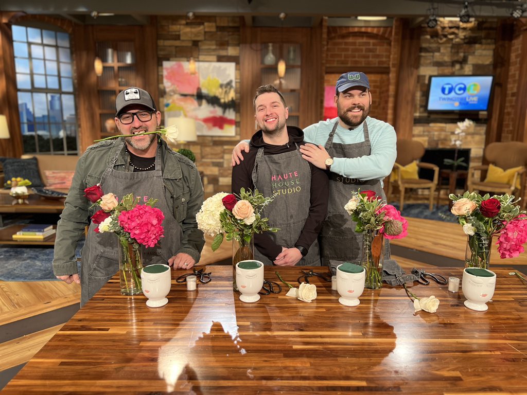 Power Trip KFAN on Twitter "Is it just me or does it look like someone