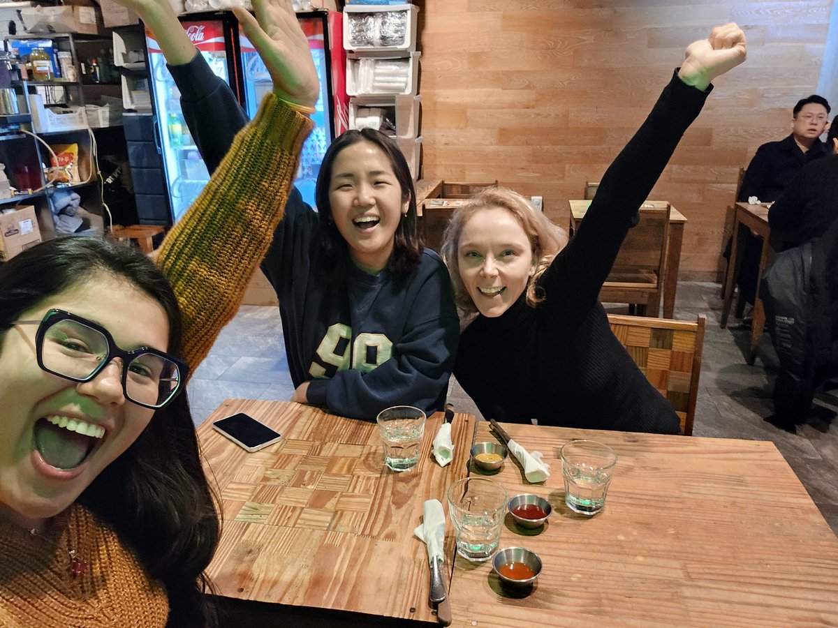 KoraimaGalaviz's tweet image. Corea, Alemania y Venezuela en una sola foto 🥰