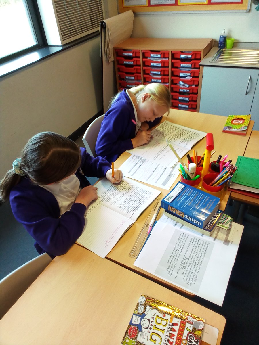 GCPYEAR6's tweet image. Today, Year 6 hae been working hard editing their final pieces of narrative writing about Bella's dream in Twilight. Keep up the hard work Year 6! @PrimaryGreat #gcpliteracy