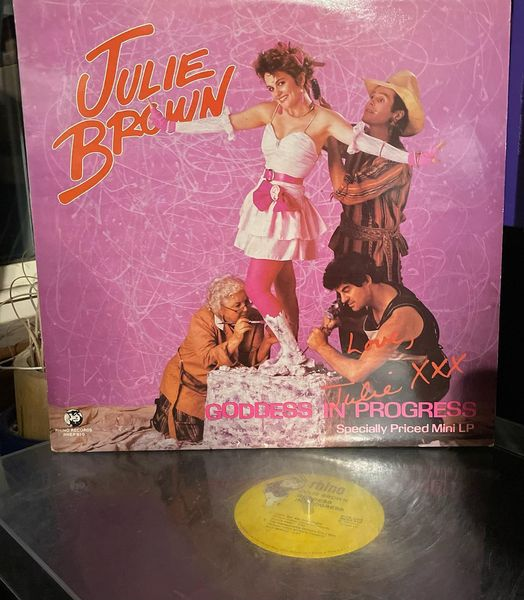 NonStopPop's tweet photo. #NowPlaying #JulieBrown #GoddessInProgress https://t.co/Kyj0rZGV6B