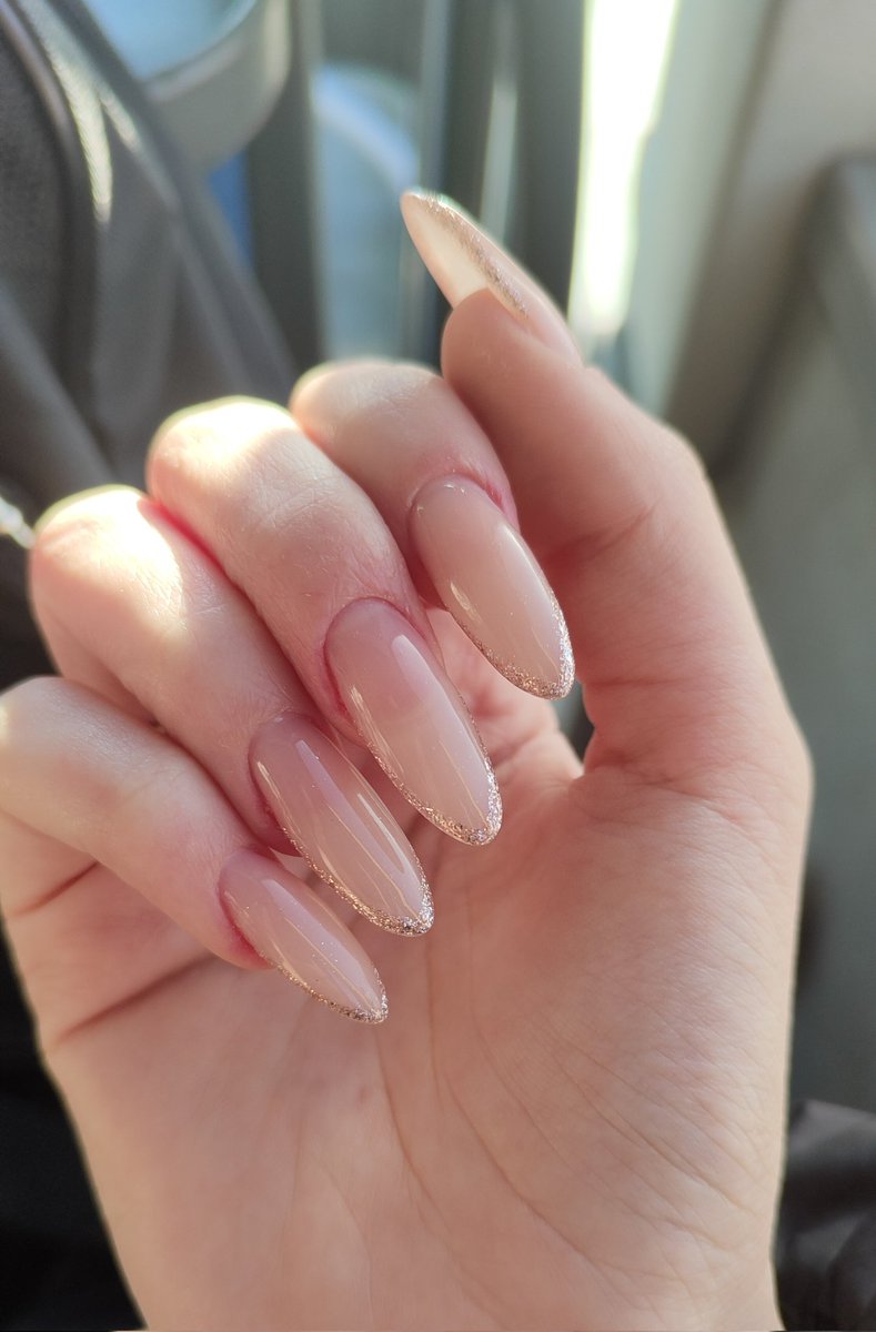 добро пожаловать в мир блесточки✨🫦