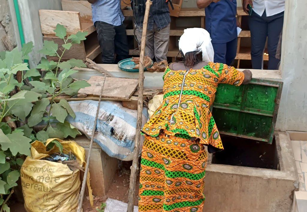 BeninEnergie's tweet photo. VISITE DE TERRAIN: @BeninEnergie, membre d’une délégation conduite par le Conseil d’Administration de @AllianceABAOC qui a visité plusieurs installations de biodigesteur au Bénin ce mardi 24 janvier 2023.

https://t.co/UtgjTSA1AJ

#BeninEnergie https://t.co/uFJ20PGY6S