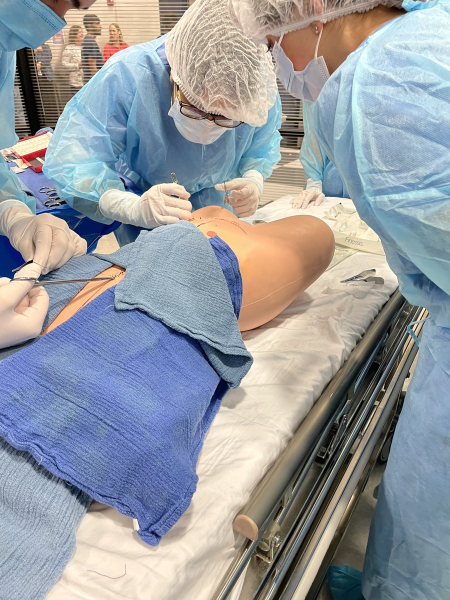 Medical academy seminar Ss learning how to set up a sterile field in the OR, basic sutures, and how to remove staples and sutures!  Ss had to differentiate between sterile and aseptic procedures #mcslearn #proudtobeajet