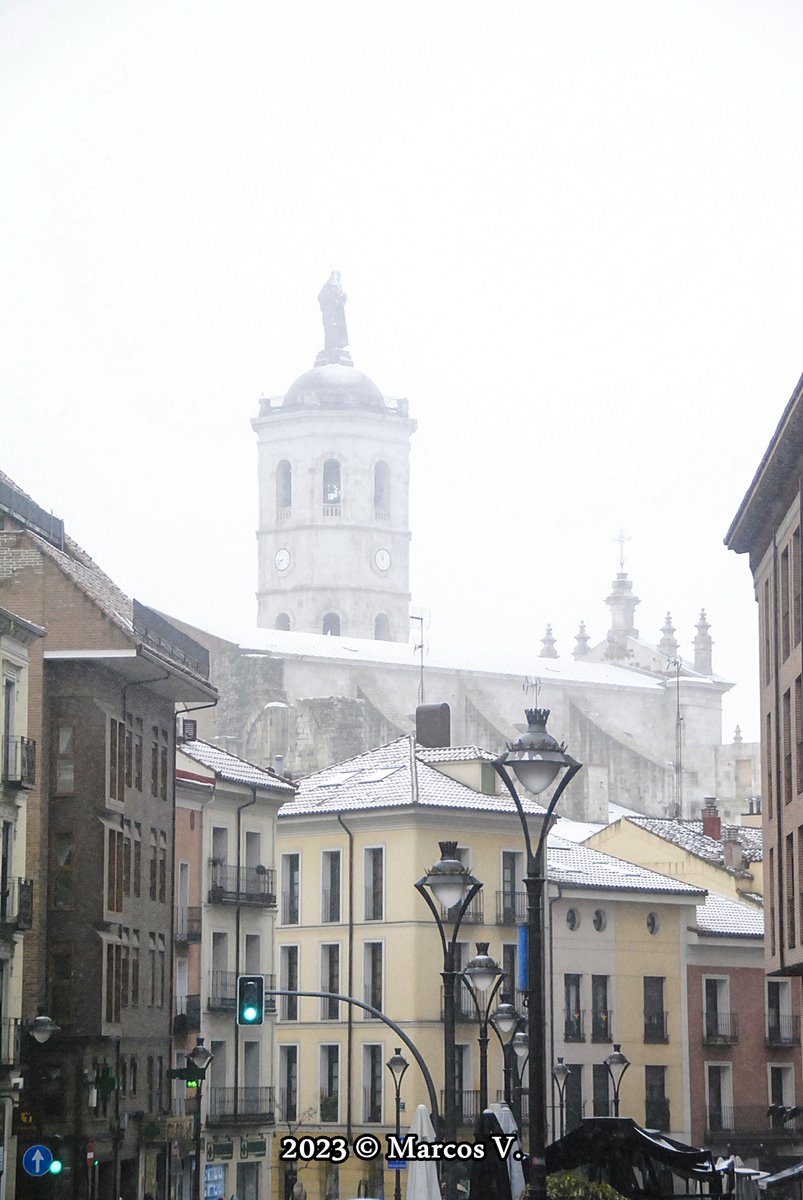 marcosvs84's tweet photo. En Valladolid también nieva. https://t.co/kUP3JhgfSg