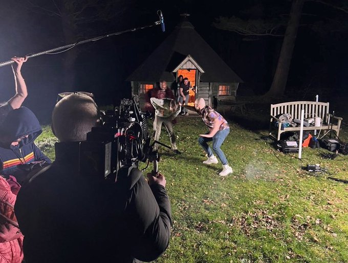 I really wanna tell you what I&rsquo;m filming this week but @GabrielCrossXXX won&rsquo;t let me 🤐 (Guess! Guess<a href="/tag/blowie"class="tags"><span>#blowie</span></a>