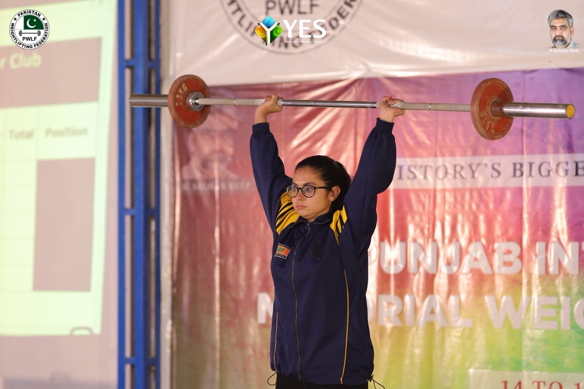 PakWLfederation's tweet photo. Female weightlifters at Punjab Interclub &amp; HSB Memorial Weightlifting Gala 2023 

#PunjabSports #weightlifting #womensports #PakistaniSports #PunjabBoard #weightliftingfederation #ShehbazSharif #ImranKhan #YES #YesmovementPak https://t.co/RnHjRwtHRC
