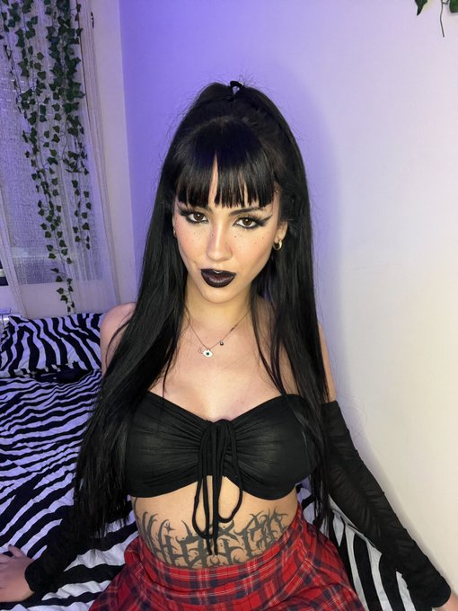 TW Pornstars - Jasmine Llamas. The most liked pictures and videos from