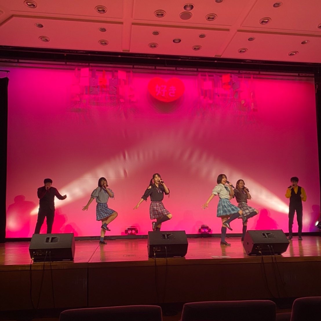 istorie_tfc's tweet photo. 【出演情報】
こんばんは、istorieです☪︎*｡꙳

2/26(日)お昼の「おとのわ、こえのわ。」に、同サークル所属のはぴはぴjourneyが出演させていただきます🙂🎶

istorieのメンバーも2人所属しているので、ぜひお越しください🪄☆

 #おとのわ
 #TFC

予約フォーム▼
https://t.co/jT8GSISDi1 https://t.co/cZ9FsCCLQd