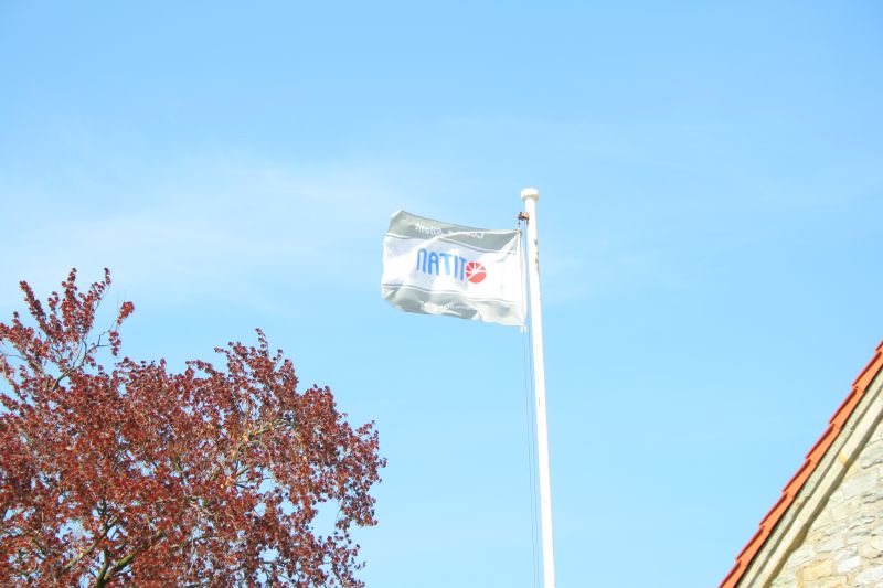 BoerdeLAN's tweet photo. Zeit für etwas #BLANostalgie - dieses mal mit einem Sprung nach vorn und damit ins #Bürgerhaus in #Anröchte. Zur #BLAN14 hissten wir die Flagge und luden wieder zu einem entspannten #LANWochende ein. #LANParty #BoerdeLAN https://t.co/RoqCDa2q5s