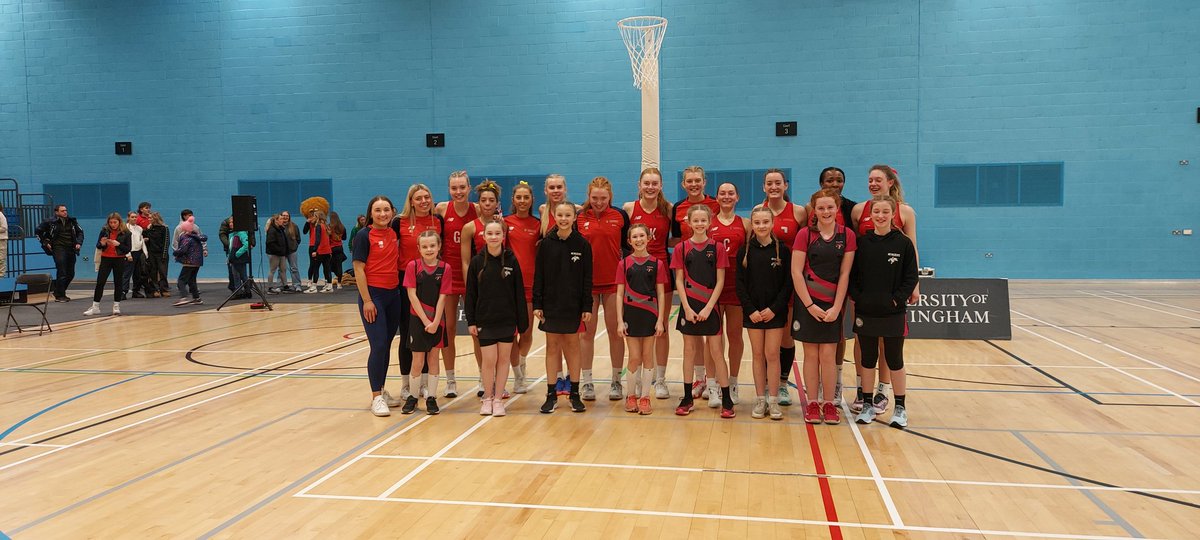 Hunter1_lj's tweet photo. To our #ballgirls from @suttontownnc and #marstongreenwildcats who having completed a full day of #netballcamp; still came,and showed excellent manners and behaviour.https://t.co/fKc6rqeLR8 #NewFans๐๐ Thank to Sophie Wishlade and Sophie Romney who looked after the girls๐๐ https://t.co/B9Dbdr0l4X