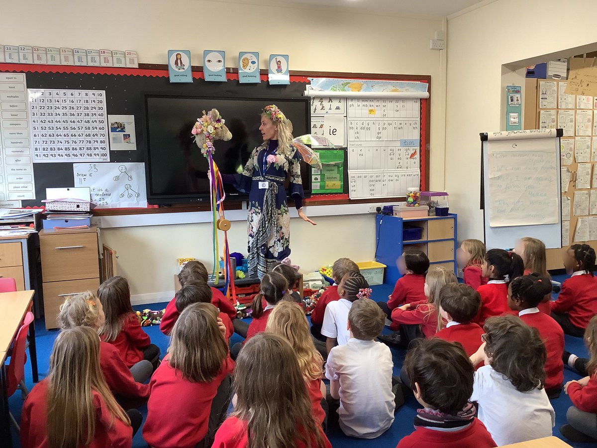 Thank you to storyteller Brooke <a href="/lilsupernovas/">Little Supernovas Ltd.</a> for her fabulous retelling of A Midsummer Night’s Dream. EYFS and KS1 classes were enthralled and loved joining in. #Shakespeare