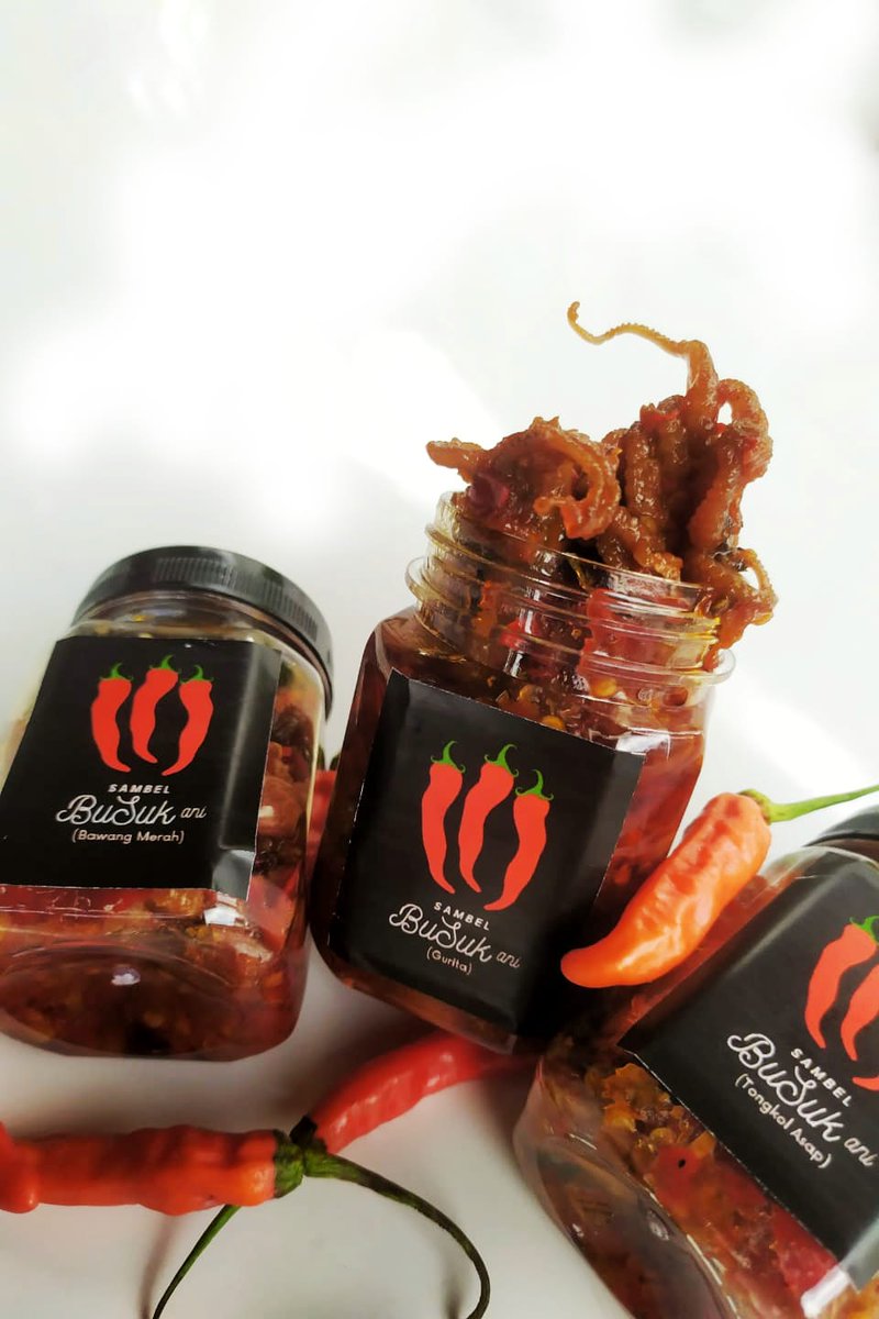 Indahfrd's tweet photo. Haii bestiee,, yuk yg mau nyobain sambel BUSUKANI nya, ready besok yaaa, bisa kirim ke seluruh indonesia 🤭 https://t.co/cF7S1W9yWC