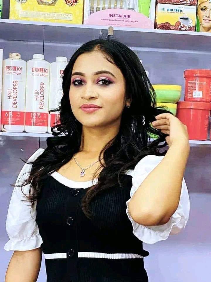 ShitalSharma21's tweet image. #HelloEveryOne 🌸🧡