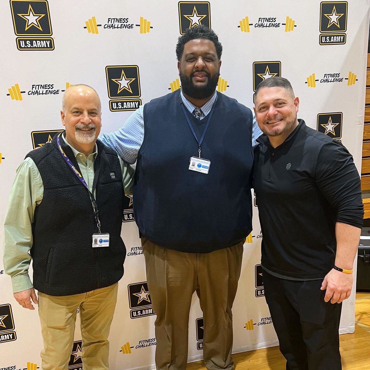 woschools's tweet photo. Students at West Orange High School participated in the U.S. Army Fitness Challenge. This event encouraged our students to lead a healthy lifestyle and become advocates for a healthier nation. Click to read more: https://t.co/qeBt1I90Qi https://t.co/xeKUQzpgf0