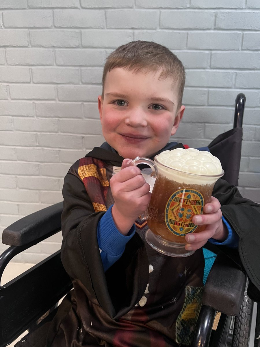 Donate4Daithi's tweet photo. Nothing like a pint of Butterbeer to celebrate your law being passed in the House of Commons 🍻 

#DáithísLaw #OrganDonation 

#WBTourLondon https://t.co/KxnRJy9Yuc