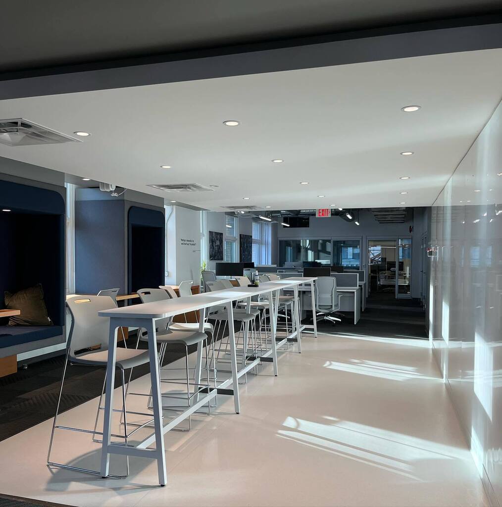 Launch Coworking tweet media