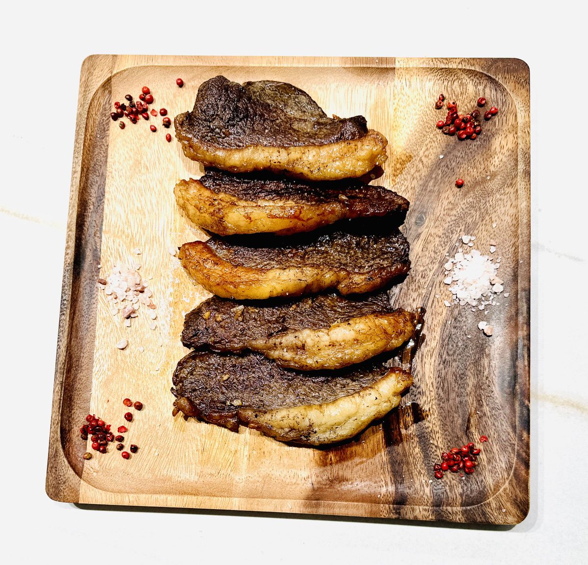 liadb's tweet image. Picania in a traditional Brazilian garlic and butter sauce