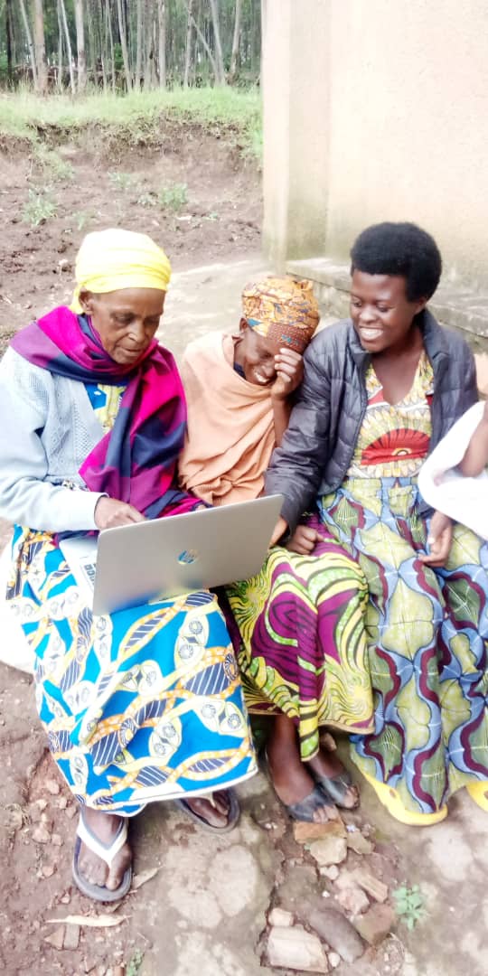 DUSENGEMartin's tweet photo. #ict_for_all Itsinda ry' abizigama @Muhangadis abakuze baratinyuka, ibitangaza bigakorwa. #ihuzocooptech @RwandaICT @rwictchamber @risaRwanda #ejo_heza_huje_ikoranabuhanga https://t.co/zqBanNNiOH