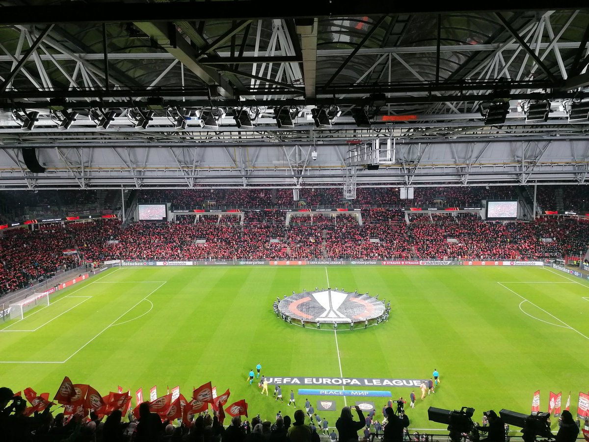 Let's go boys! Make. It. Happen! #PSVSEV