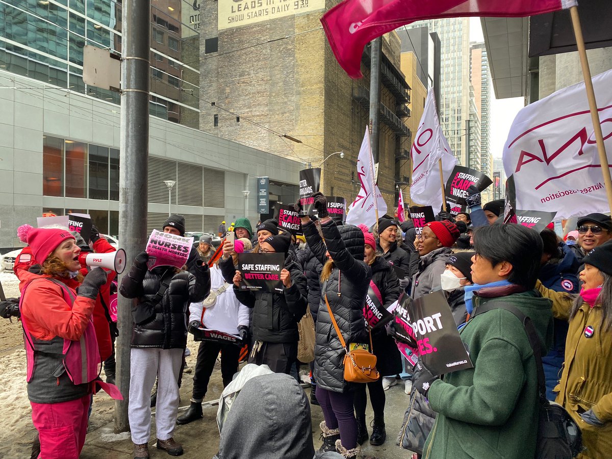 Solidarity with Ontario’s nurses ✊🏾✊🏿✊🏻✊🏽✊🏼 @ontarionurses @kristynwongtam #supportnurses #repealbill124 #keephealthcarepublic