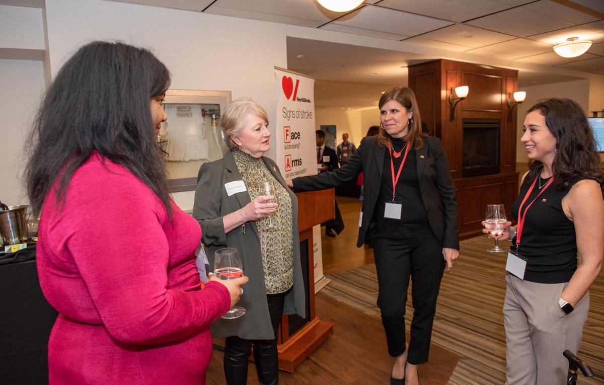 HeartandStroke's tweet photo. We are extremely grateful to have had our dedicated and passionate volunteers join us at #QueensPark for #HeartAtThePark advocacy day earlier this week. Many thanks to our volunteers with lived experience, Young Leaders, and Board Members! #ONpoli https://t.co/uDD2uxvwBS