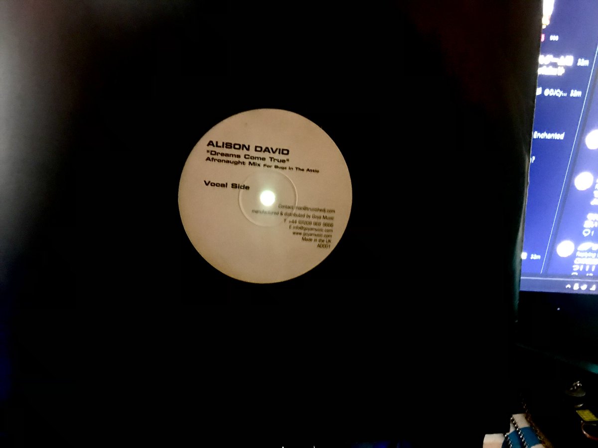 #vinyl

2023.2.24

Alison David – Dreams Come True (Afronaught Vocal Mix)

youtube.com/watch?v=vGMY8i…

#vinylrecords

Broken Beat
House
Deep House