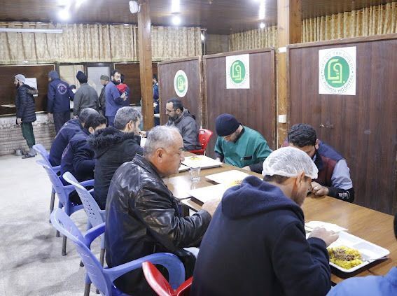 Partnering with Gift of the Givers, WCK has helped increase meals in Darkush, Syria. We're serving thousands of lunches &amp; dinners to first responders, a hospital that's overwhelmed &amp; encampments with influxes of people impacted by the earthquake across the region. #ChefsForSyria