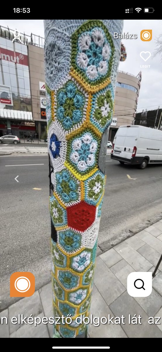 SteamrApp's tweet photo. Explore some cool street art with #Steamr #knitting #StreetStyle #Budapest #art #handmade https://t.co/60wfhQRnaL