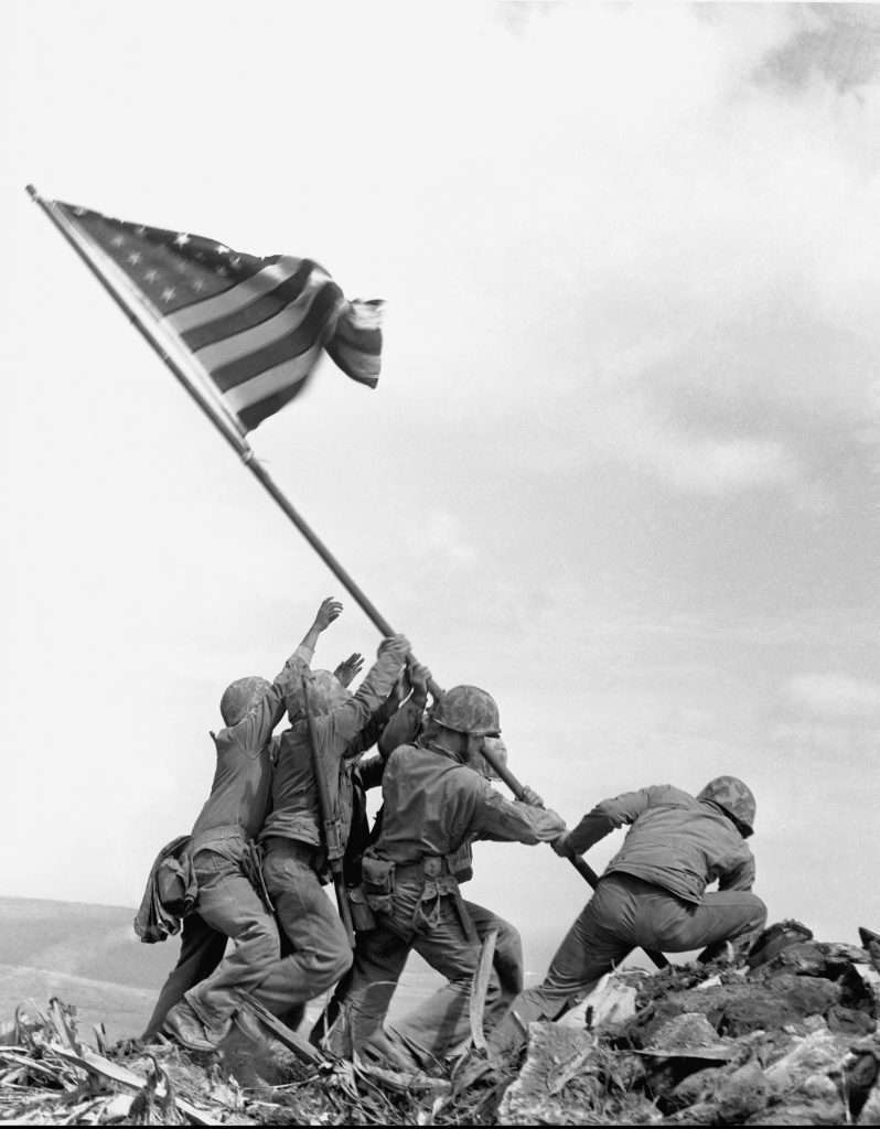 MARFORCOM's tweet photo. Feb. 23, 1945

On this day, #Marines and a Sailor from 3rd, 4th &amp; 5th Marine divisions ascended Mount Suribachi, Iwo Jima's highest peak. It took four days to climb the 554-foot mountain and raise the #UnitedStates flag, forever signifying the Marine Corps' perseverance. https://t.co/Us6wo0T6L9