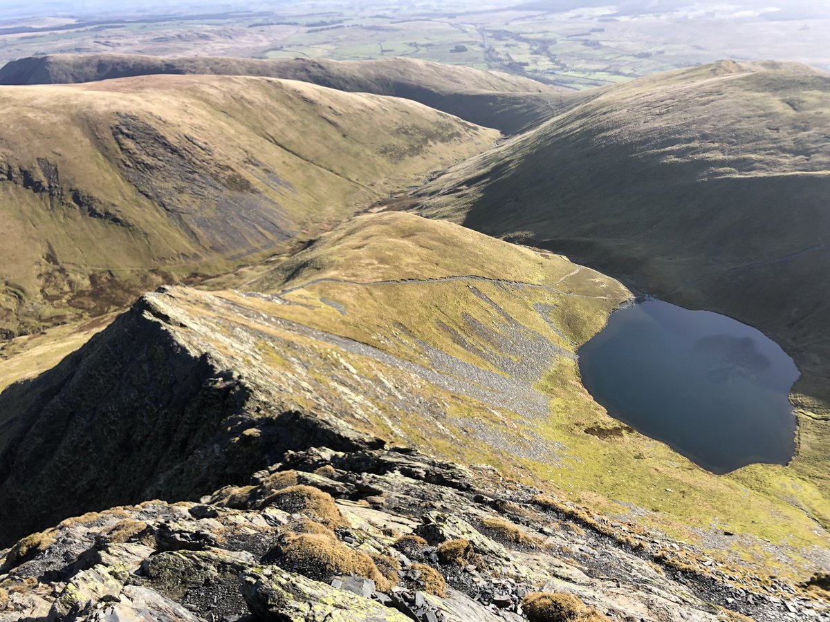 LakesWeather's tweet image. The view down #sharpedge from near the top with Scales Tarn visible beneath. Wes