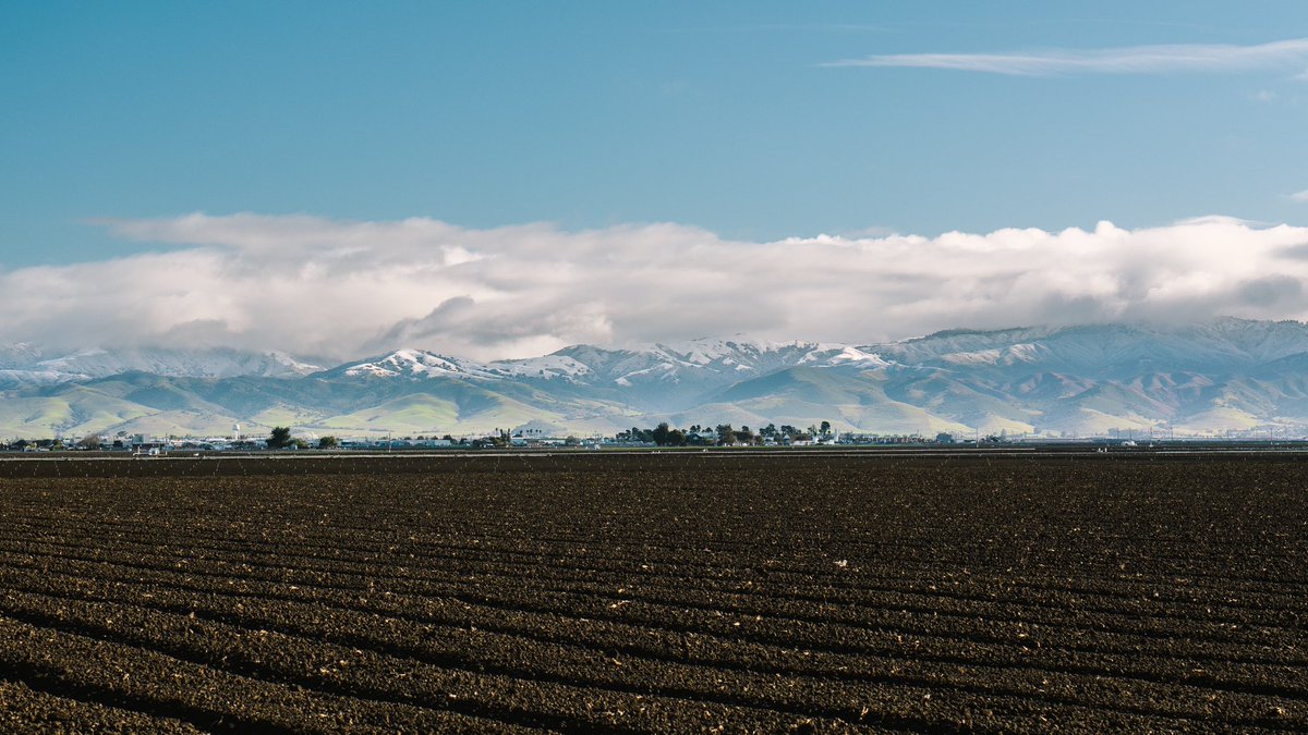 Snow in Salinas! Don’t see this very often! #salinas #sfsnow #BayAreaSnow