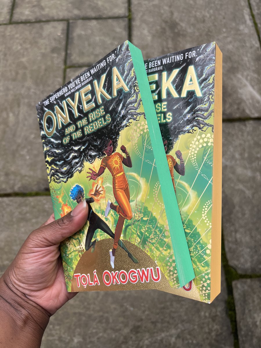 💫 GIVEAWAY TIME💫
One week to go until pub day, so I'm giving away two signed special editions of ONYEKA AND THE RISE OF THE REBELS.

ENTRY:♥️&amp; RT
UK only, comp closes midnight, 28 Feb. Good luck! #edutwitter

You can still pre-order a copy: linktr.ee/Onyekaandtheac…