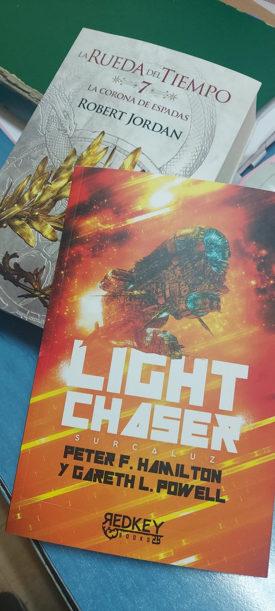 TheManquer's tweet image. Ya me ha llegado la mandanga. Droga para ampliar la pila de pendientes. @RedKeyBooks @minotaurolibros