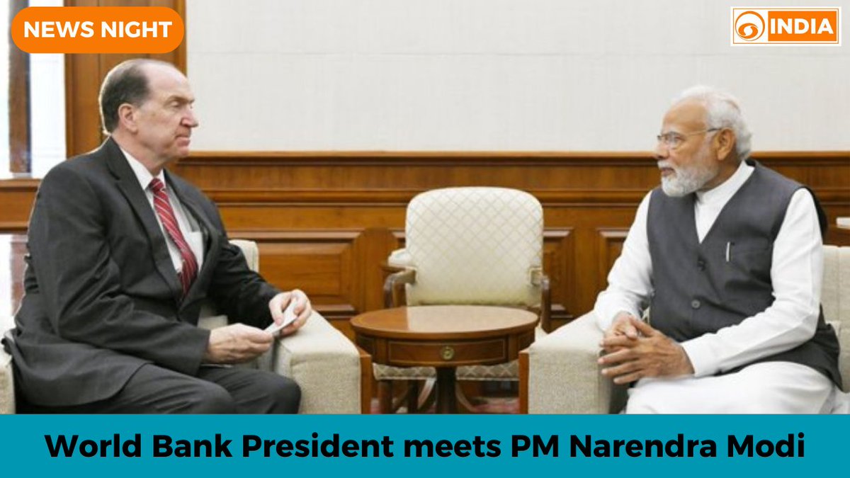 DDIndialive's tweet photo. News Night || Top Headlines:

🔸#WorldBank President David Malpass meets PM Narendra Modi

🔸U.N. General Assembly discusses a new draft resolution for peace in Ukraine

🔸Finance Minister Nirmala Sitharaman meets #G20 counterparts in Bengaluru

Watch: https://t.co/hfthIHRr3s https://t.co/skFQgKjZyb