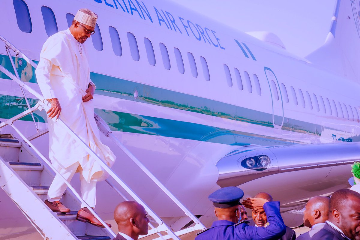 BashirAhmaad's tweet photo. Preparatory to the elections on Saturday, President @MBuhari is in Daura, his hometown, where he will participate in the elections as a voter. #NigeriaDecides https://t.co/h7nJFPNUYP