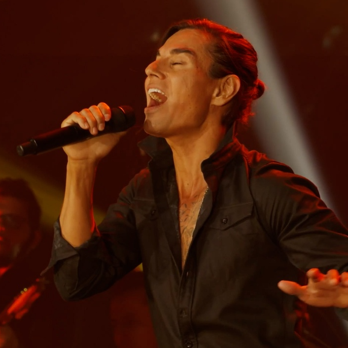 #Throwback to the live performance of "Overjoyed / I just Called To Say I Love You / Isn't She Lovely" with @ItsBMcKnight! Visit TheSong.TV to check your local listings to watch the full episode! #UnderTheCovers