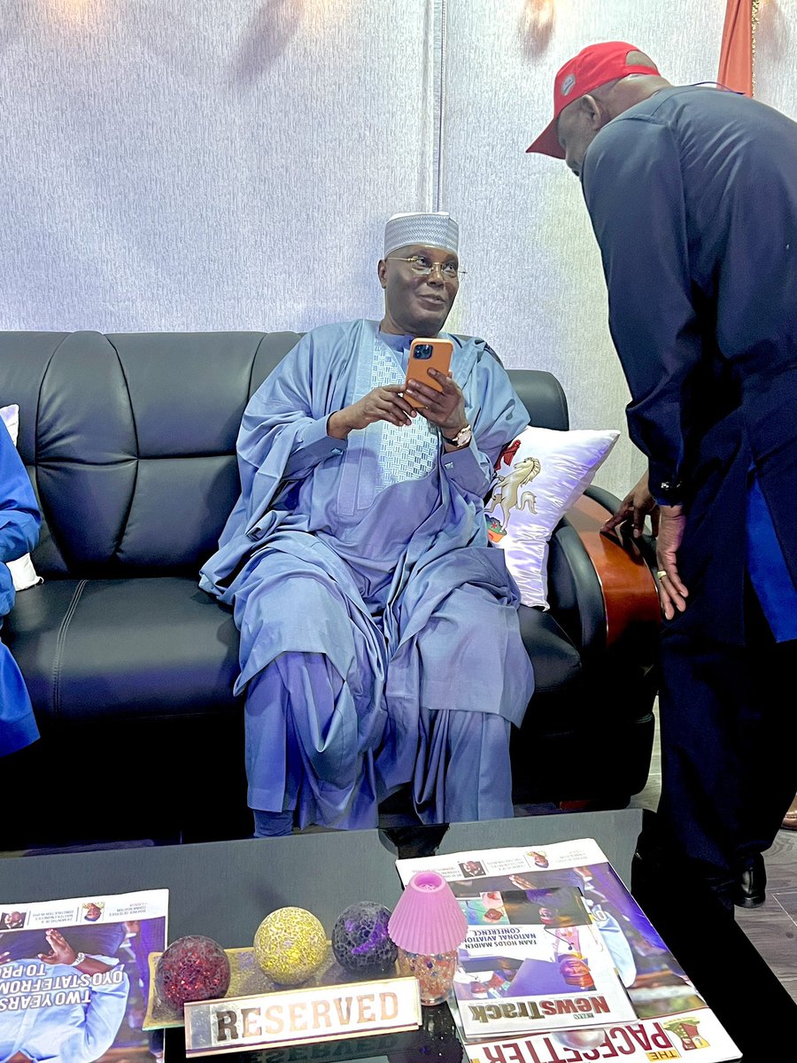 AdekunLegend's tweet image. The Face.   &amp;amp;             The President   #AtikuOkowa2023 #PDPRoad2Victory