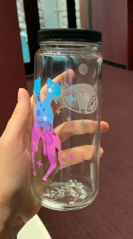 STLpubLibrary's tweet image. With the power of sticker vinyl, a Cricut, and a spark of creativity, you can create a one-of-a-kind water bottle! Stop by one of our Creative Experience locations and try it out for yourself! #SLPL #creativeexperience #cricut #cexp #FreeThingsinSTL