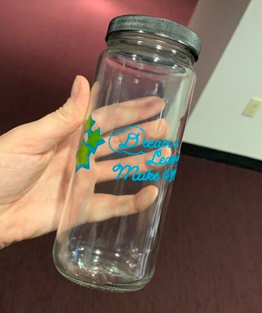 STLpubLibrary's tweet image. With the power of sticker vinyl, a Cricut, and a spark of creativity, you can create a one-of-a-kind water bottle! Stop by one of our Creative Experience locations and try it out for yourself! #SLPL #creativeexperience #cricut #cexp #FreeThingsinSTL