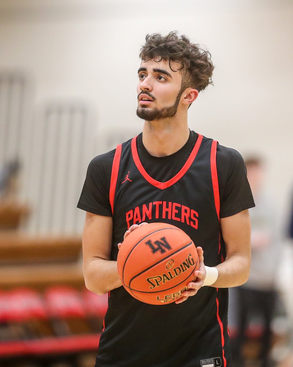 Celebrating our seniors tonight! My senior #22 🐾🖤🏀❤️🐾
#boymom #TimeFlies #cherisheverymoment
 #senior2023 
#gulp #notcrying