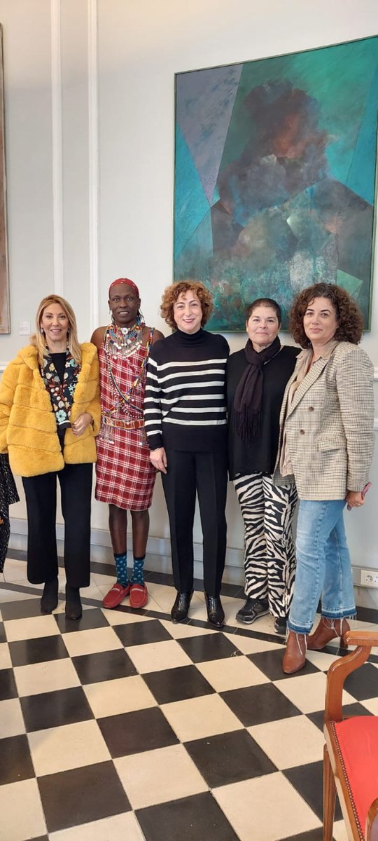 Visita de <a href="/William_Kikanae/">Kikanae Ole Pere</a> y <a href="/rosaescandell/">Rosa Escandell</a> a la Diputada Teresa Belmonte, agradecemos la ayuda que nos dan cada año. #adcamproject