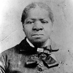 iamMauriceW's tweet photo. Bridget “Biddy” Mason didn’t invent Los Angeles, she came to California enslaved, became free, worked as a midwife, used her earnings to build rental homes &amp; then a larger commercial building she rented out. That land she invested in &amp; developed is now the heart of downtown L.A. https://t.co/J2ECwEqkzS