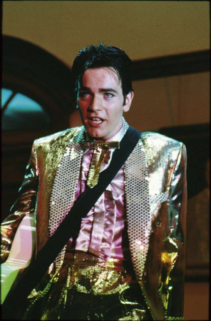 Happy 30th anniversary to 'Lipstick on Your Collar,' which marked the beginning of Ewan's prolific acting career. 

May it continue for years to come!