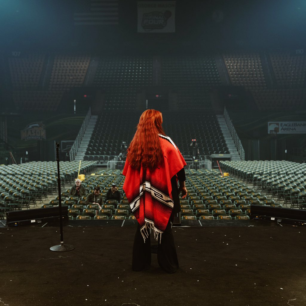 Wynonna tweet media
